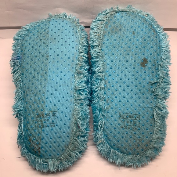 Capelli New York Kids Fuzzy Peace Sign Slippers Girl’s Size 12/13 - Picture 5 of 5
